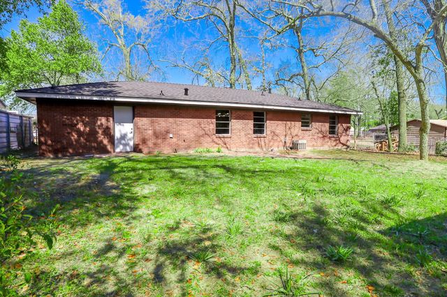 1403 Spokane Street, Nacogdoches, TX 75964