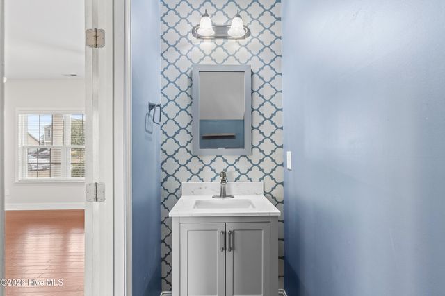 108 Moss Creek Drive, Jacksonville, NC 28540