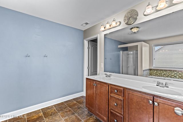 108 Moss Creek Drive, Jacksonville, NC 28540