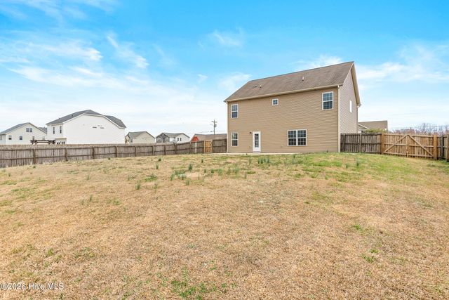 108 Moss Creek Drive, Jacksonville, NC 28540