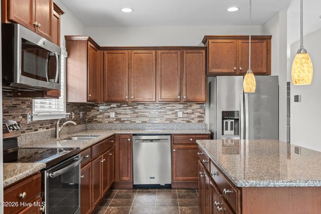 108 Moss Creek Drive, Jacksonville, NC 28540