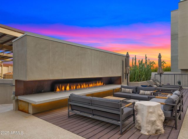 2300 E CAMPBELL Avenue 201, Phoenix, AZ 85016