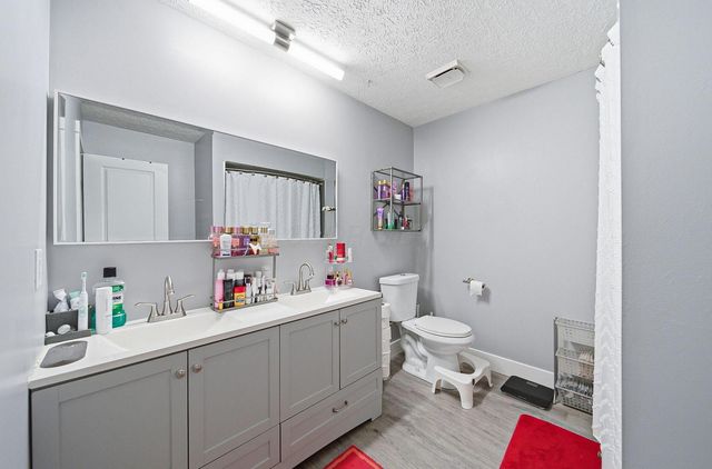 3160 Adirondack Avenue, Columbus, OH 43231