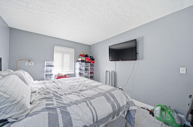 3160 Adirondack Avenue, Columbus, OH 43231