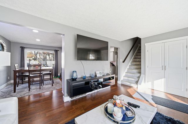 3160 Adirondack Avenue, Columbus, OH 43231