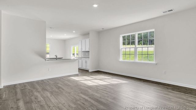 700 Lazy Elm Lane, Aberdeen, NC 28315