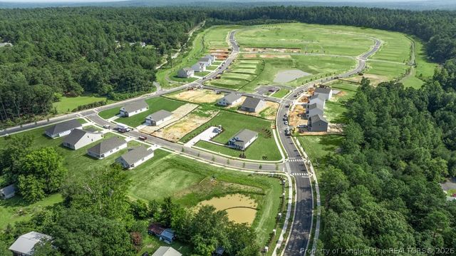 700 Lazy Elm Lane, Aberdeen, NC 28315