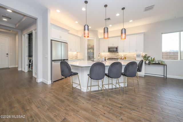 13280 N Weatherglass Drive, Oro Valley, AZ 85755