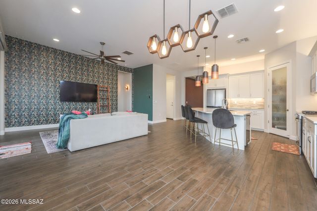 13280 N Weatherglass Drive, Oro Valley, AZ 85755