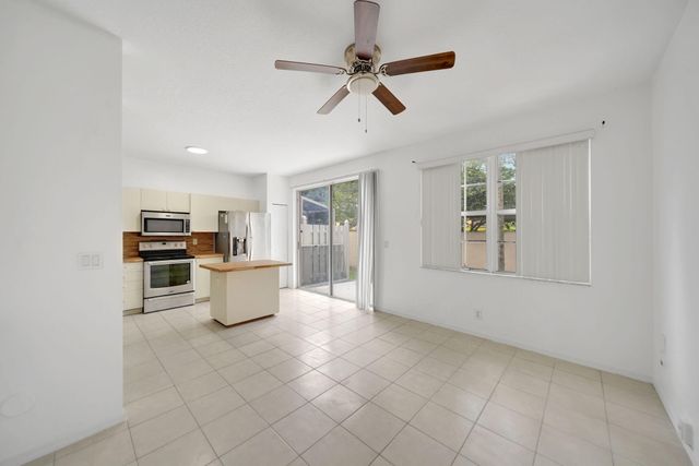 3970 NW 90th Way, Sunrise, FL 33351