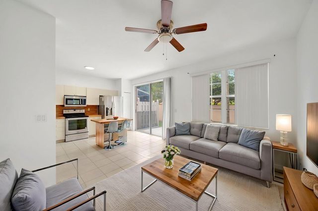 3970 NW 90th Way, Sunrise, FL 33351