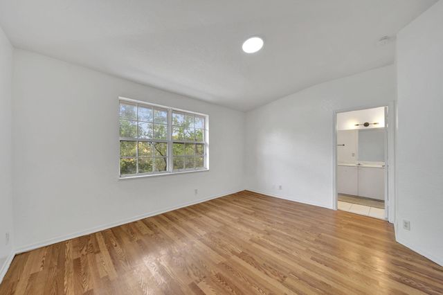 3970 NW 90th Way, Sunrise, FL 33351