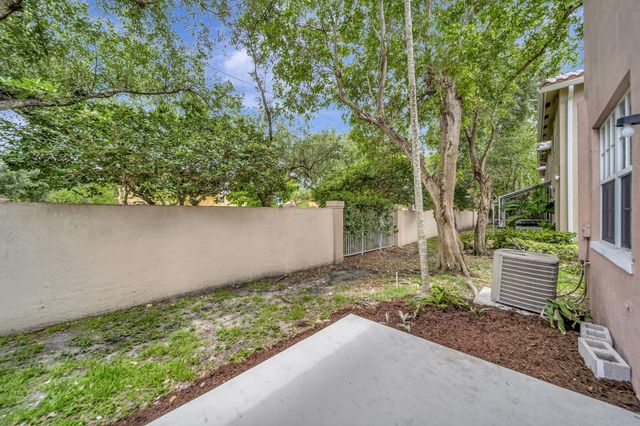 3970 NW 90th Way, Sunrise, FL 33351