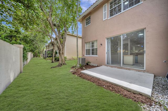 3970 NW 90th Way, Sunrise, FL 33351