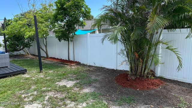 121 Franklyn Avenue, Indialantic, FL 32903