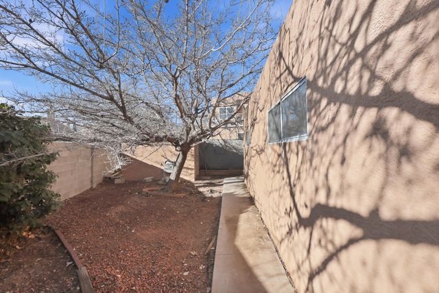 6740 Lamar Avenue NW, Albuquerque, NM 87120