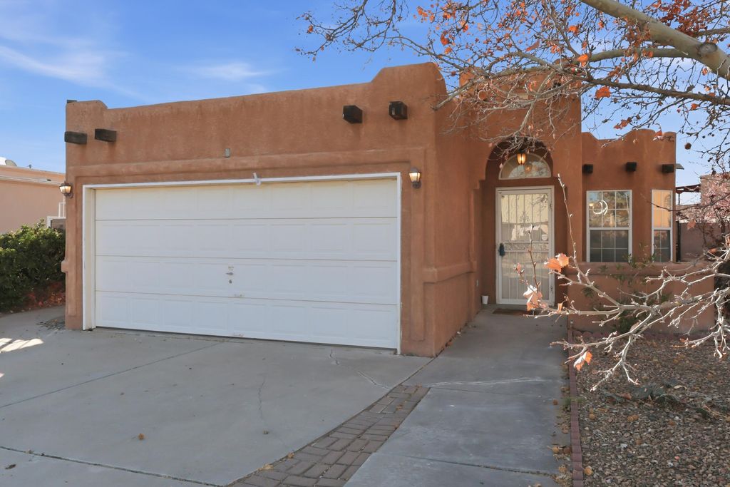 6740 Lamar Avenue NW, Albuquerque, NM 87120