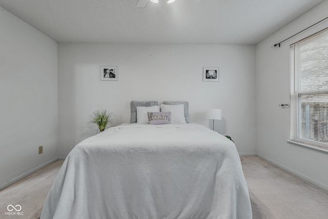 687 Hickory Pine Drive, New Whiteland, IN 46184