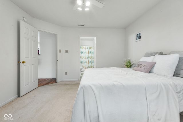 687 Hickory Pine Drive, New Whiteland, IN 46184