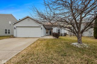 687 Hickory Pine Drive, New Whiteland, IN 46184