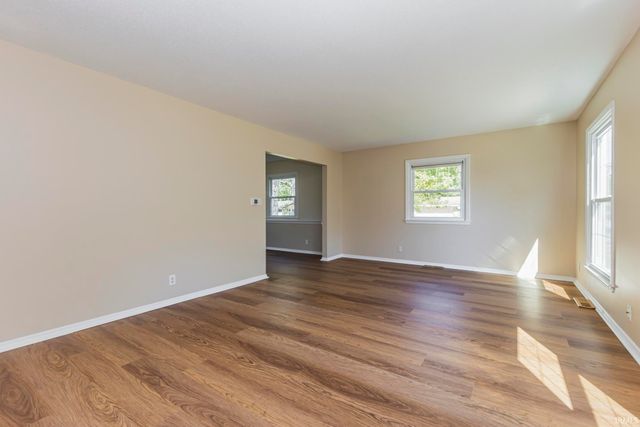 2905 W Woodbridge Drive, Muncie, IN 47304