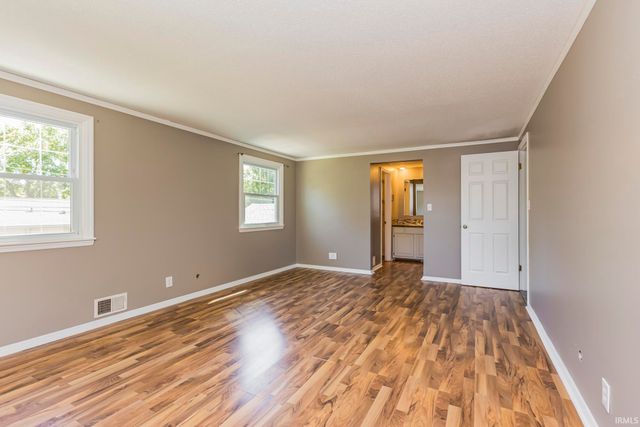 2905 W Woodbridge Drive, Muncie, IN 47304