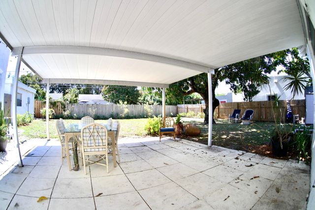 620 Winters Street, West Palm Beach, FL 33405