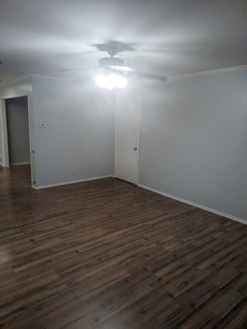 8747 Mosswood Drive, Dallas, TX 75227