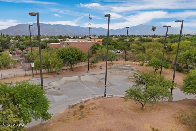 8790 E Mountain Spring Drive, Tucson, AZ 85747