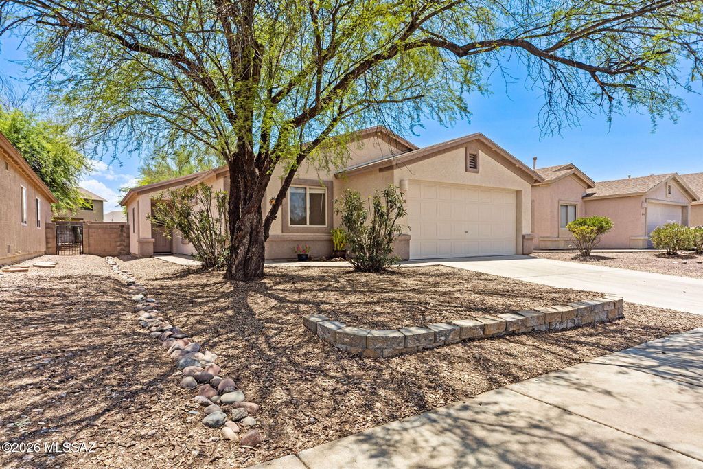 8790 E Mountain Spring Drive, Tucson, AZ 85747