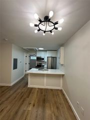 425 N Rosemont Avenue 103, Dallas, TX 75208