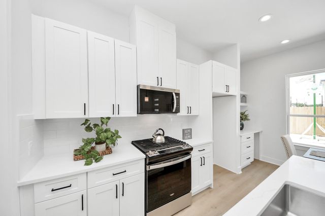 860 Rachel Street D, Houston, TX 77091