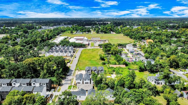 860 Rachel Street D, Houston, TX 77091