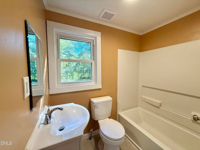 1914 Glover Street, Roanoke Rapids, NC 27870