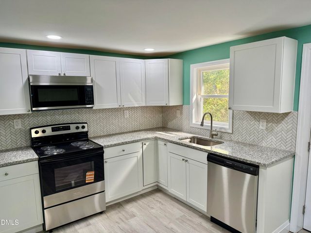 1914 Glover Street, Roanoke Rapids, NC 27870