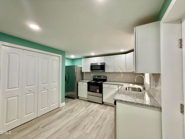 1914 Glover Street, Roanoke Rapids, NC 27870