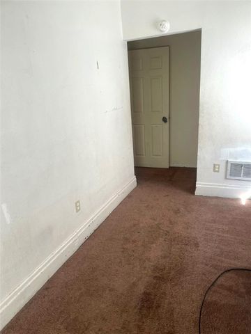 320 N 4th St, Clairton, PA 15025