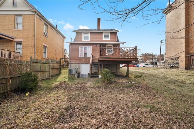 320 N 4th St, Clairton, PA 15025