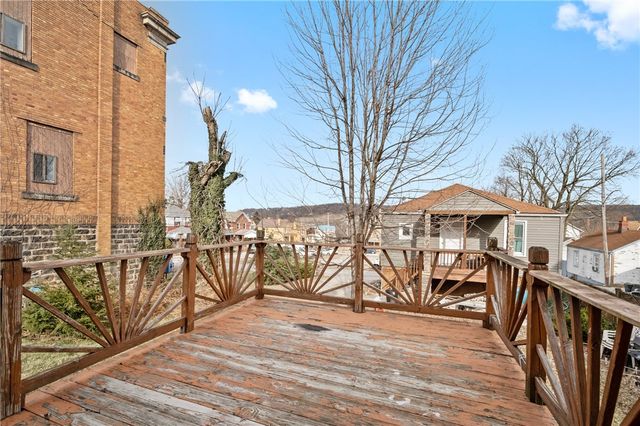 320 N 4th St, Clairton, PA 15025