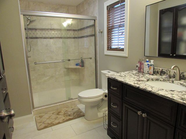 1600 S Prairie Avenue, Fairmont, MN 56031