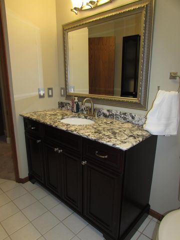 1600 S Prairie Avenue, Fairmont, MN 56031