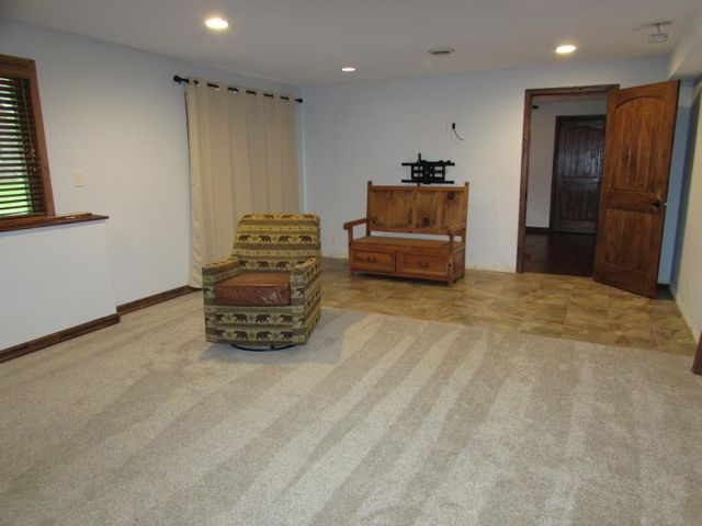 1600 S Prairie Avenue, Fairmont, MN 56031