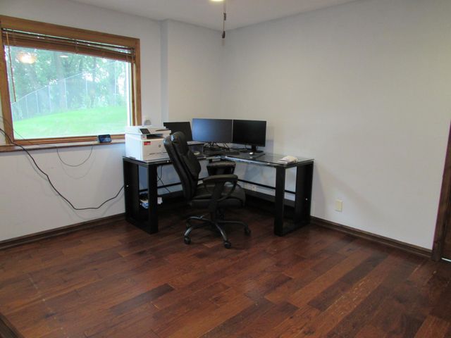 1600 S Prairie Avenue, Fairmont, MN 56031