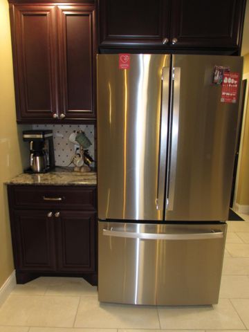 1600 S Prairie Avenue, Fairmont, MN 56031