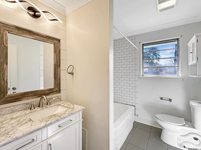 8636 Glen Ellen Dr, Saint George, LA 70809