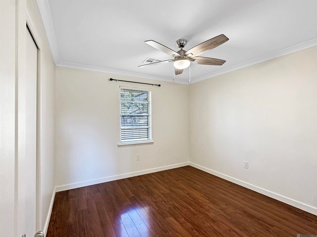 8636 Glen Ellen Dr, Saint George, LA 70809