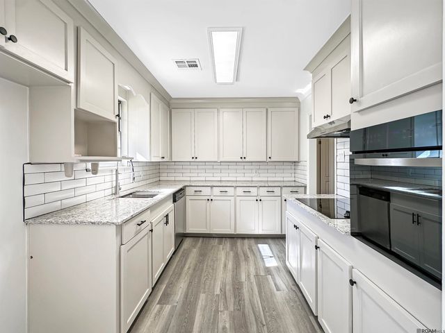 8636 Glen Ellen Dr, Saint George, LA 70809