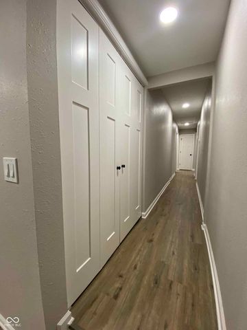 151 N 8th Avenue, Beech Grove, IN 46107