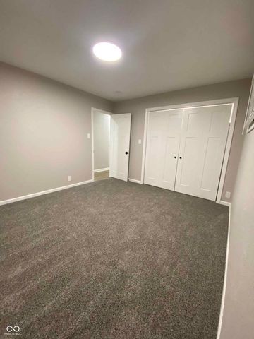 151 N 8th Avenue, Beech Grove, IN 46107