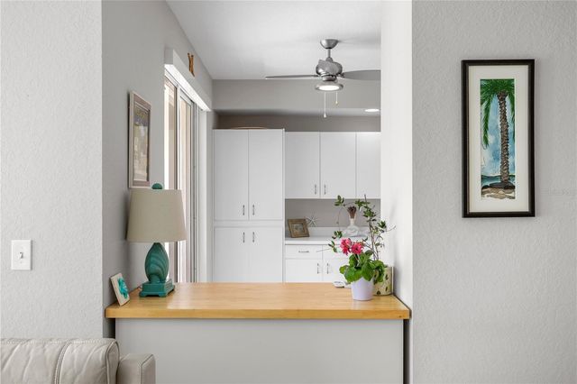 4750 DOLPHIN CAY LANE S 107, St Petersburg, FL 33711